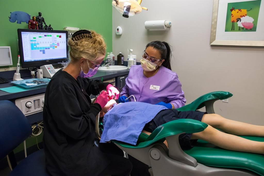 Aurora Youth Dental & Vision | 14251 E 6th Ave, Aurora, CO 80011, USA | Phone: (303) 343-3133