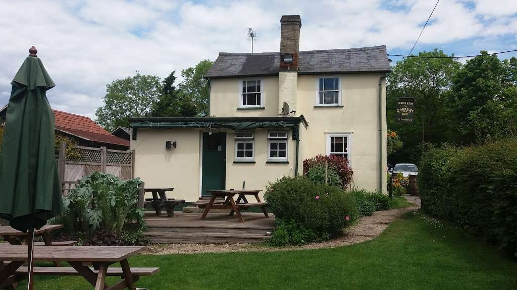 The Compasses | Littley Green, Chelmsford CM3 1BU, UK | Phone: 01245 362308