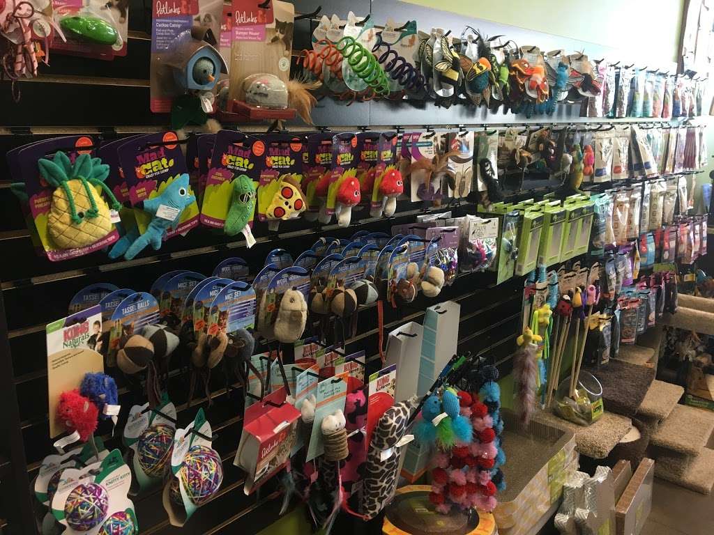 Bentleys Pet Stuff | 69 Waukegan Rd, Glenview, IL 60025, USA | Phone: (847) 729-7297