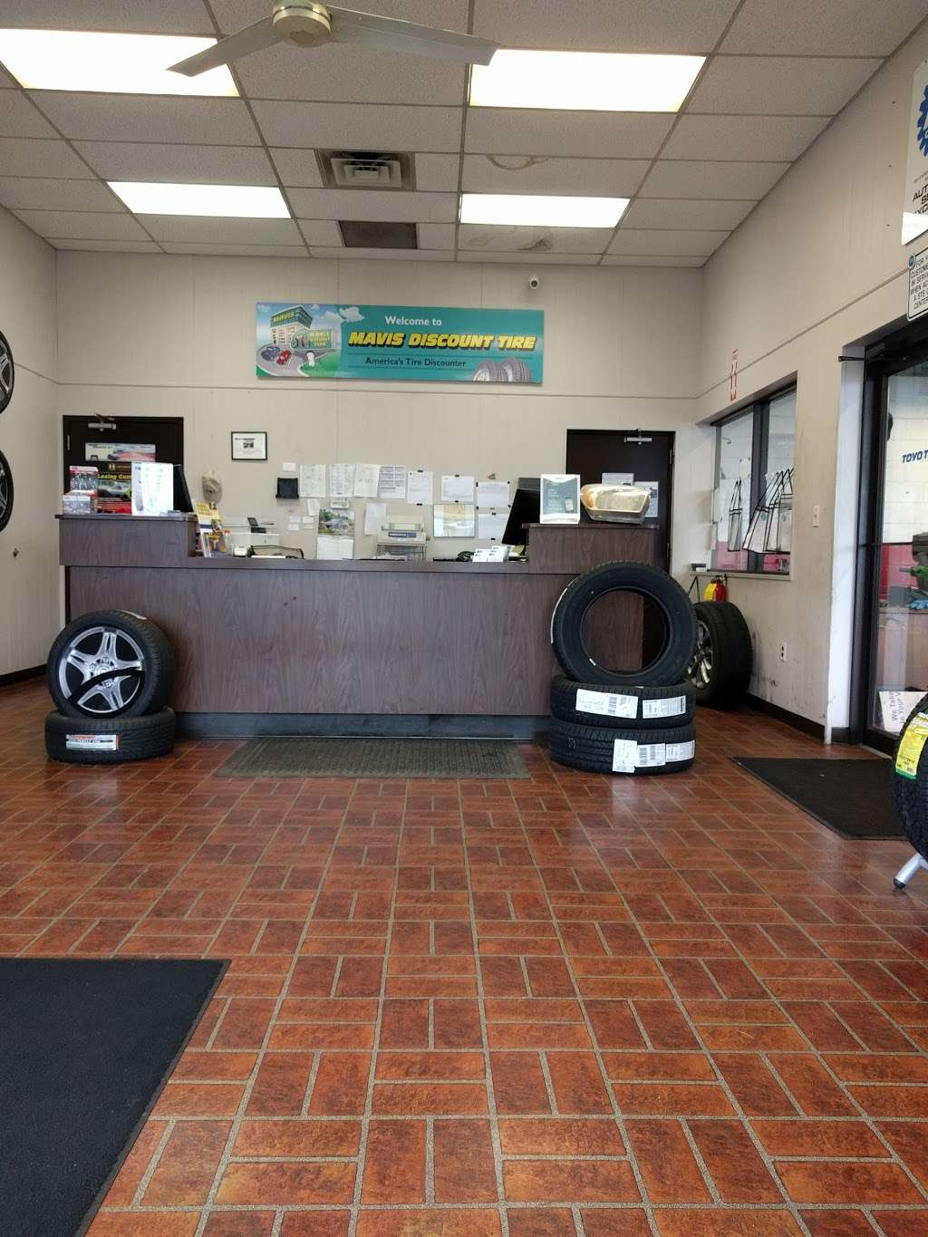 Mavis Discount Tire | 2150 NJ-33, Hamilton Square, NJ 08690 | Phone: (609) 227-4085