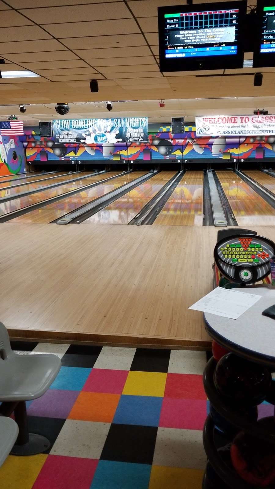 Classic Lanes Greenfield | 5404 W Layton Ave, Milwaukee, WI 53220, USA | Phone: (414) 282-6400