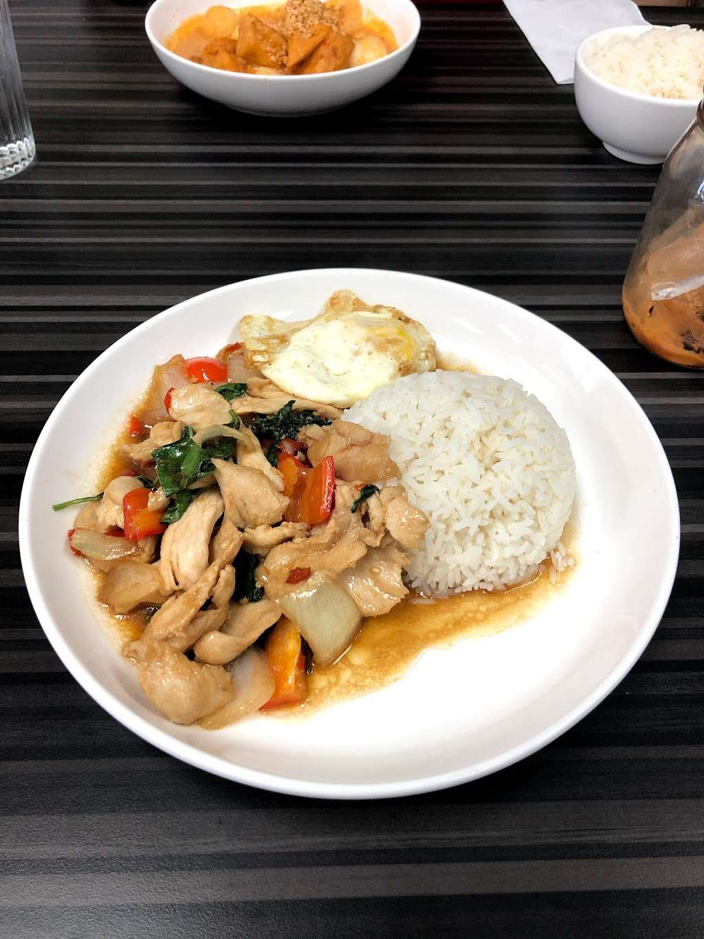 Aloy Aloy Thai Cafe | 23110 Kuykendahl Rd Suite 40, Tomball, TX 77375 | Phone: (832) 639-8848