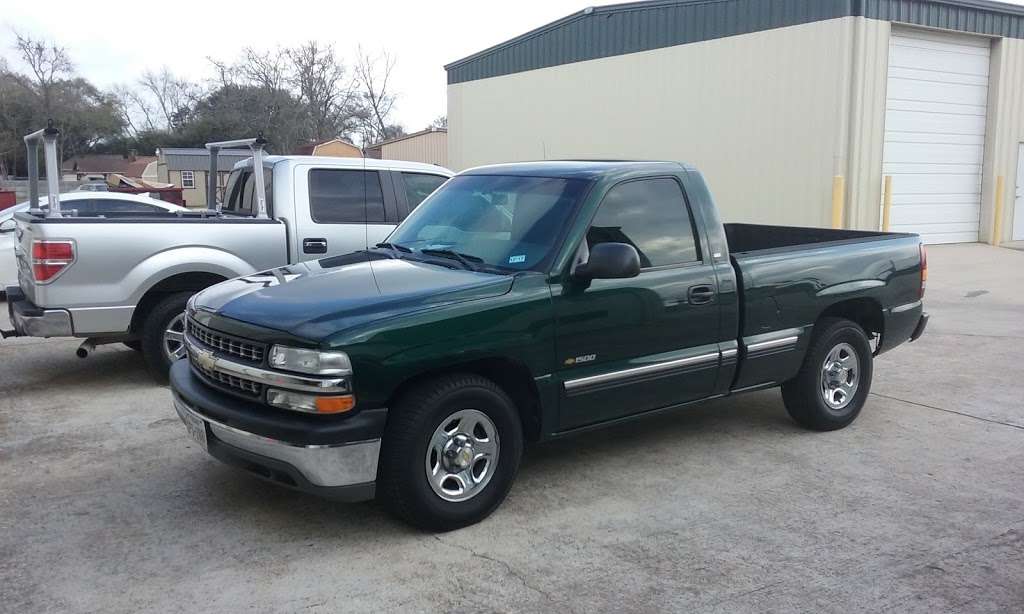 Paladin Tint and Accessories | 99D Isaacks Rd, Humble, TX 77338, USA | Phone: (281) 446-1260