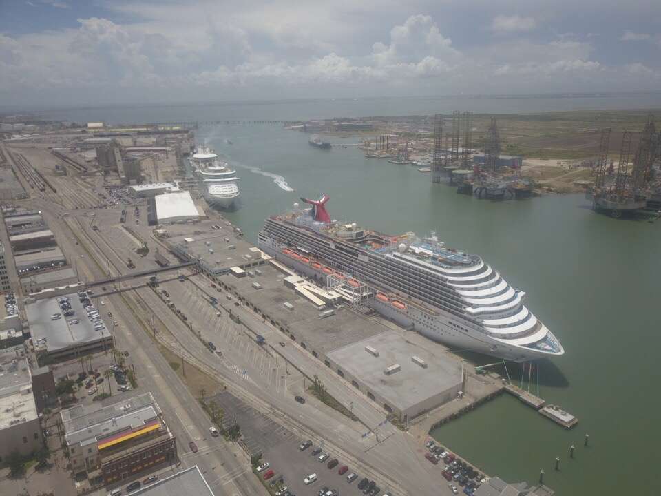 Lot A Carnival Valor | 160 33rd St, Galveston, TX 77550, USA | Phone: (409) 766-6100