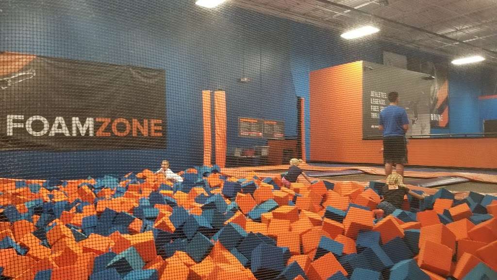 Sky Zone Schererville | 1035 Eagle Ridge Dr, Schererville, IN 46375 | Phone: (219) 227-3777