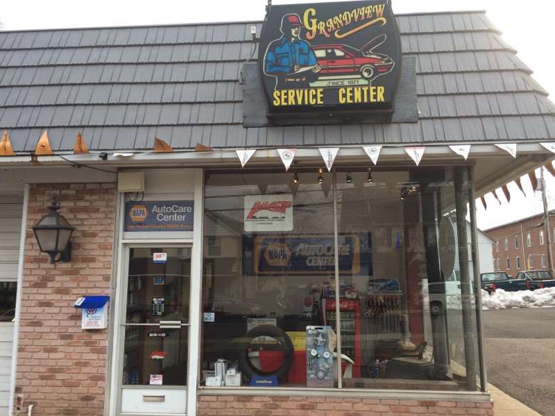 Grandview Service Centre | 530 Arch St, Perkasie, PA 18944 | Phone: (215) 257-7033