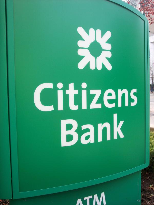 Citizens Bank | 720 S Main St, Sharon, MA 02067, USA | Phone: (781) 784-7990