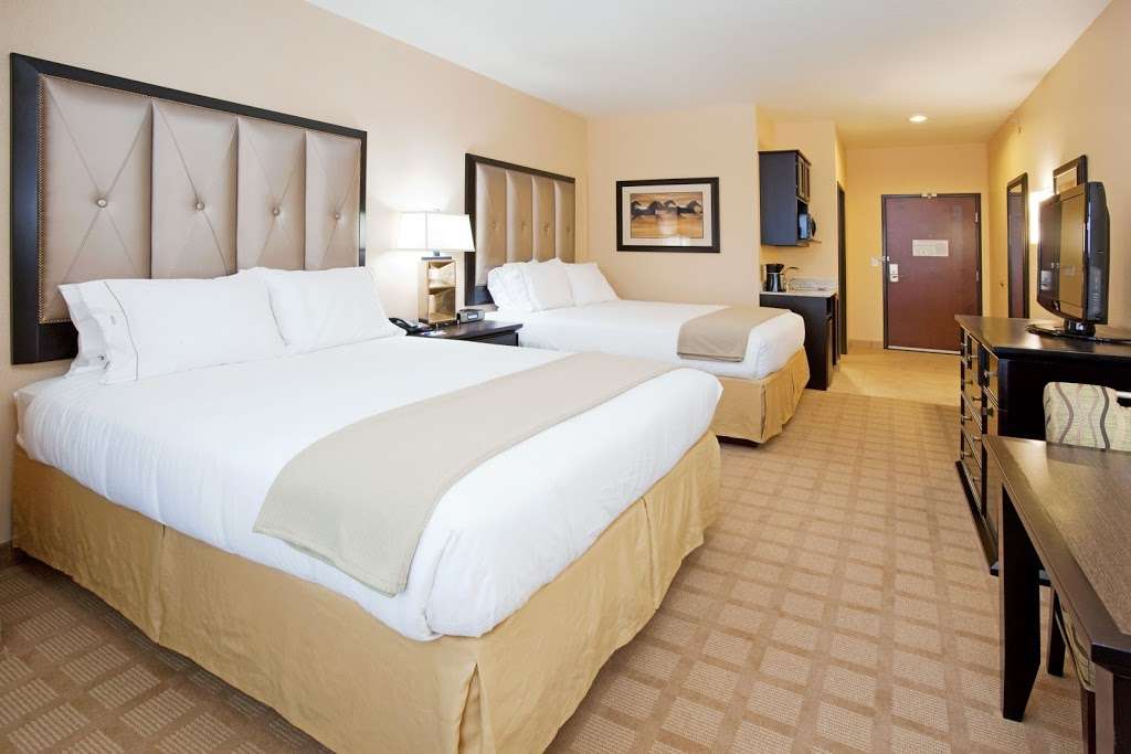 Holiday Inn Express & Suites Denver Northeast - Brighton | 2180 South Medical Center Dr, Brighton, CO 80601, USA | Phone: (720) 685-1500