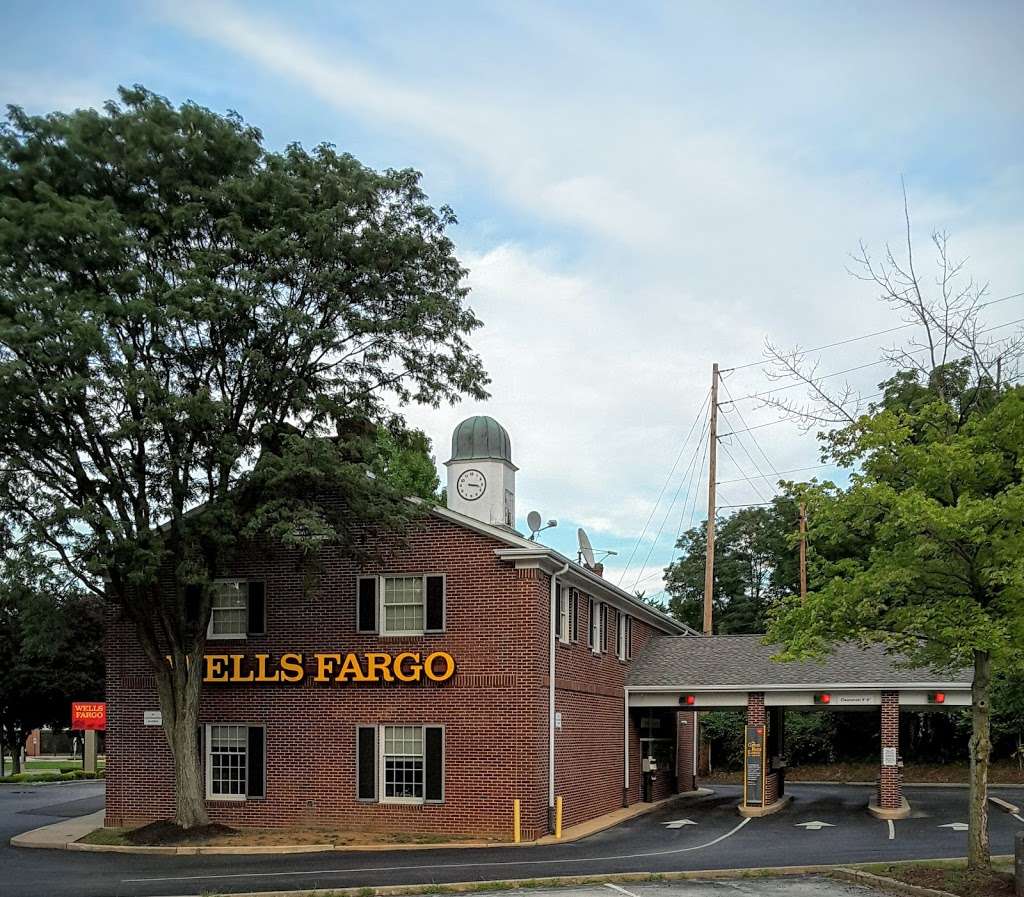 Wells Fargo Bank | 2 Swedesford Rd, Devon, PA 19333 | Phone: (610) 687-8460