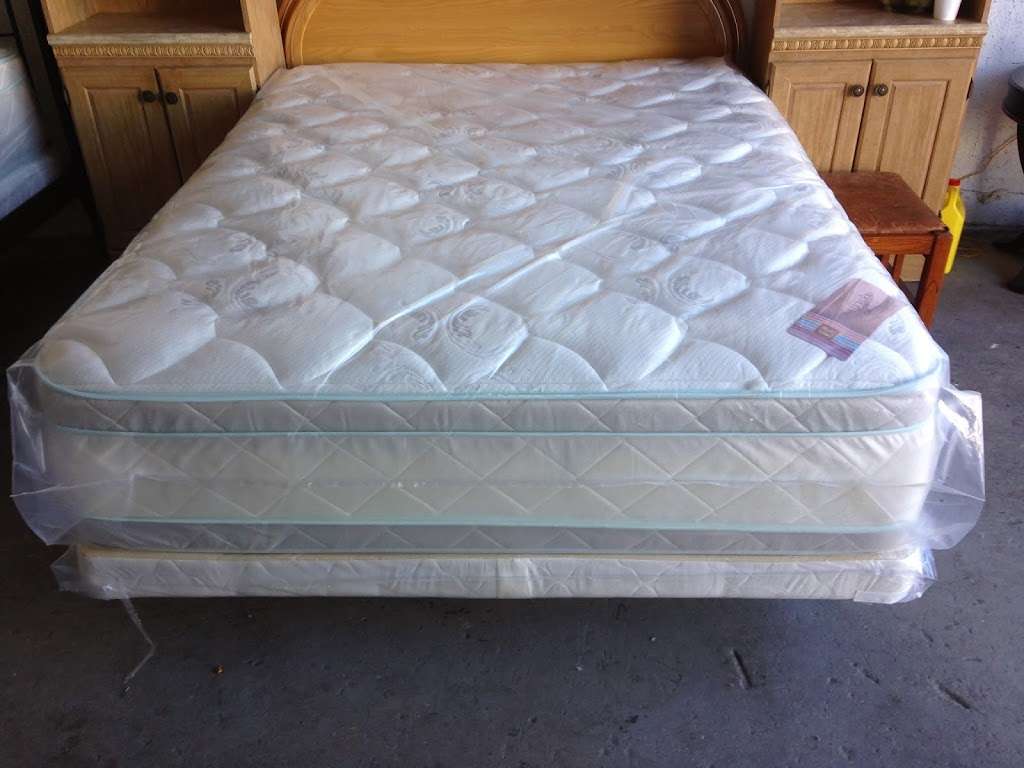 Mattress Mens | 910 36th St, West Palm Beach, FL 33407, USA | Phone: (561) 574-1695