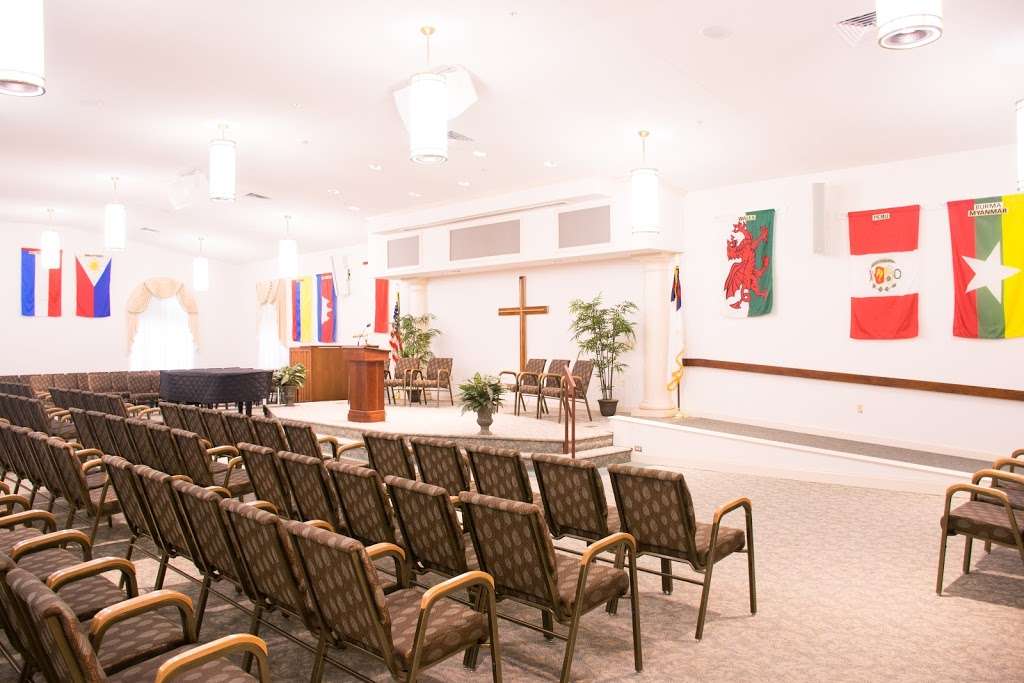 The Chapel at Garden Spot Village | 433 S Kinzer Ave, New Holland, PA 17557, USA | Phone: (717) 355-6000