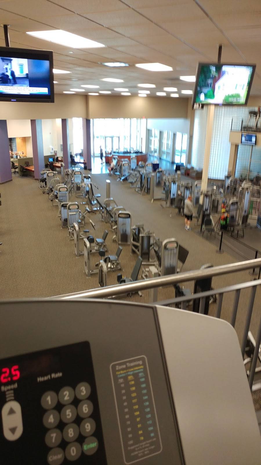 LA Fitness | 1101 Silver Lake Rd NW, New Brighton, MN 55112, USA | Phone: (651) 674-3186