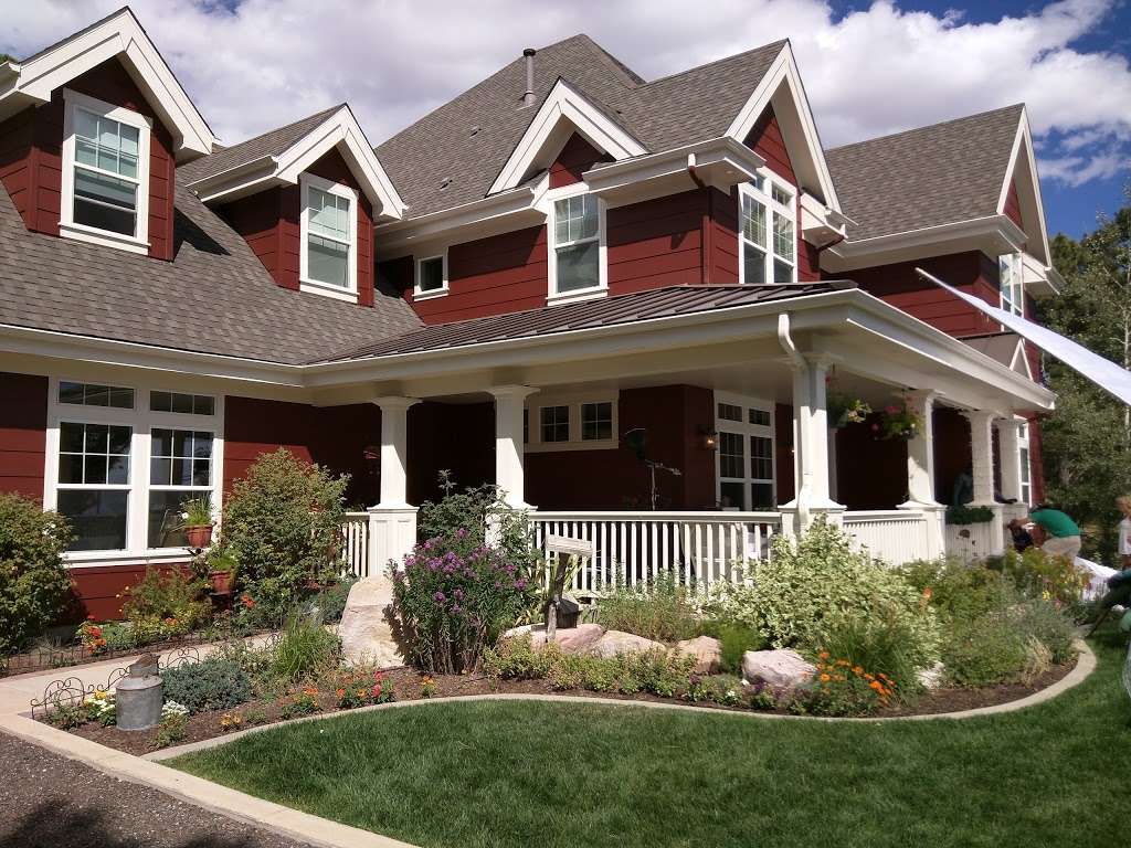 The Red Farmhouse Bed & Breakfast | 11147 E Bronco Dr, Parker, CO 80138, USA | Phone: (303) 840-6235