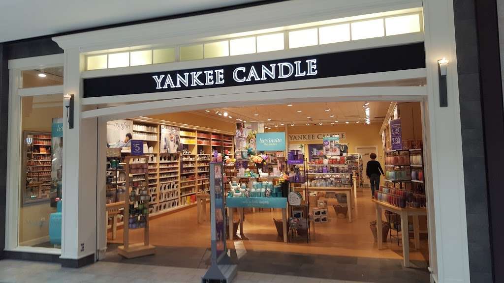 Yankee Candle | 112 Eisenhower Pkwy, Livingston, NJ 07039, USA | Phone: (973) 597-1390