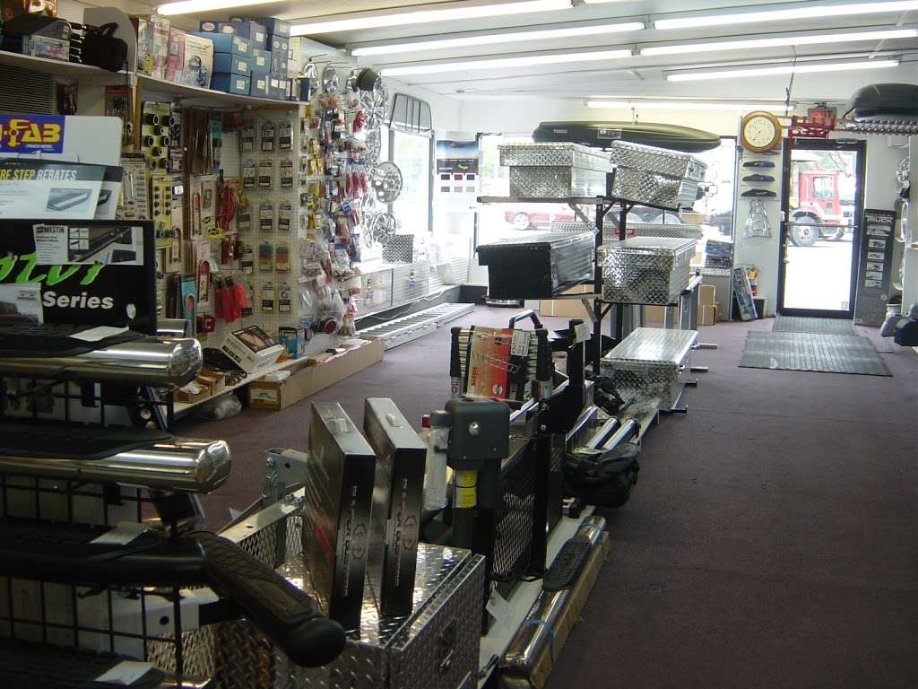 Havertys Truck Center | 5006 State Hwy. 33 West, Farmingdale, NJ 07727, USA | Phone: (732) 919-0043