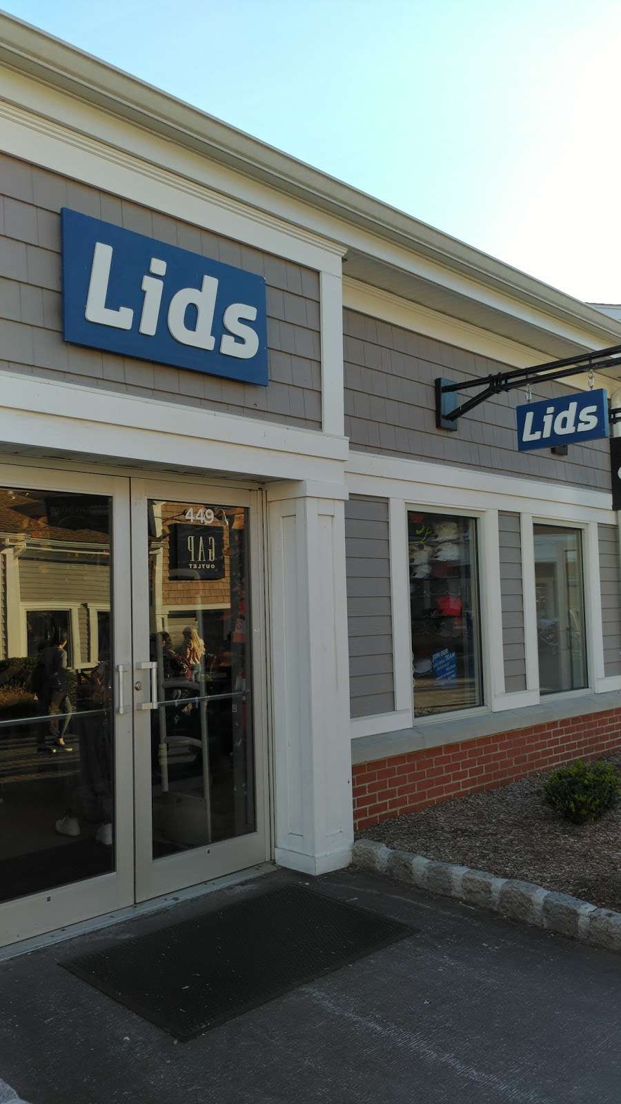 Lids | 449 Evergreen Ct, Central Valley, NY 10917 | Phone: (845) 928-4904