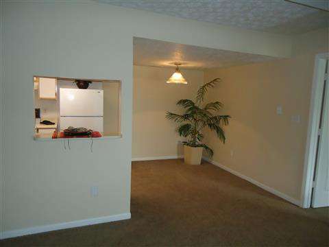 Woodhaven Park Apartments | 6363 Commons Dr, Indianapolis, IN 46254, USA | Phone: (317) 602-3496