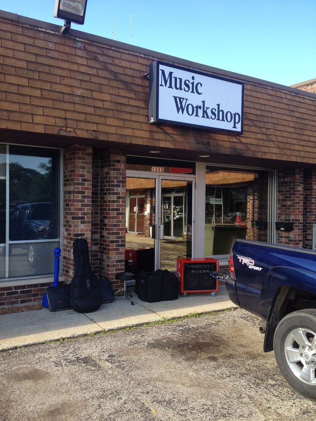 Music Workshop | 1250 S Lake St, Mundelein, IL 60060, USA | Phone: (847) 566-6280