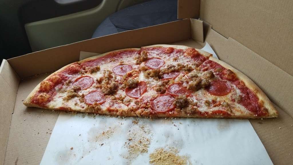 Brunos Pizza | 4, 1308, 93 Main St, Farmingdale, NJ 07727, USA | Phone: (732) 576-2044