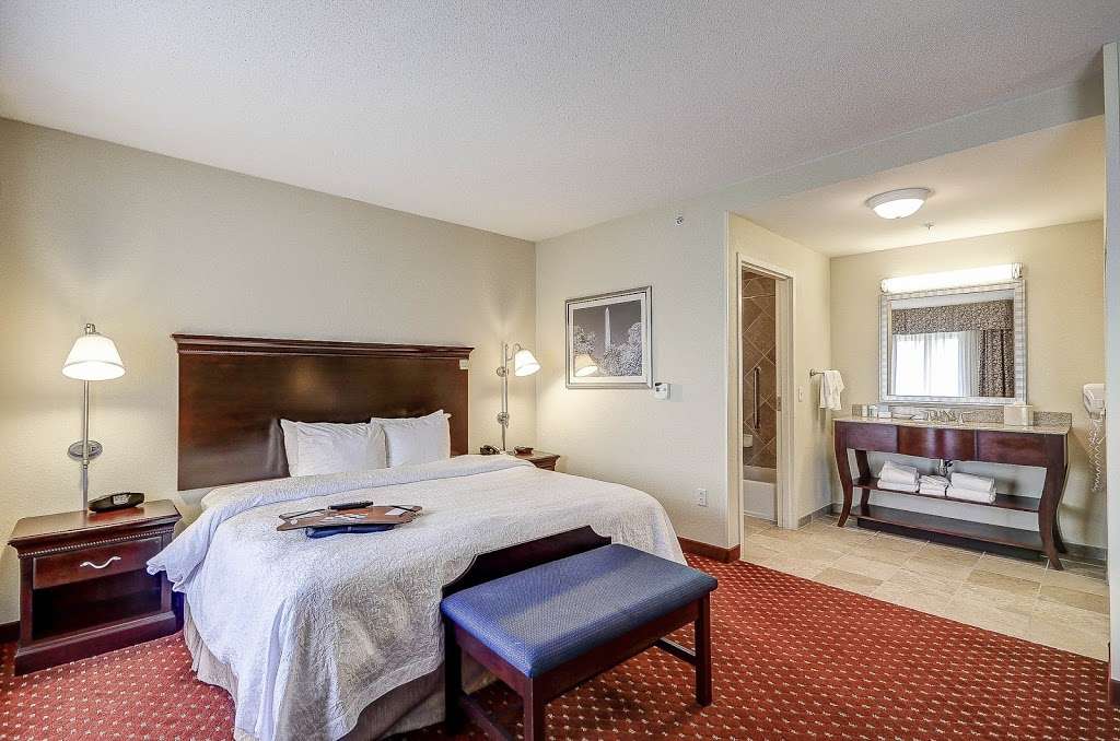 Hampton Inn & Suites Washington-Dulles International Airport | 22700 Holiday Park Dr, Sterling, VA 20166 | Phone: (703) 537-7800