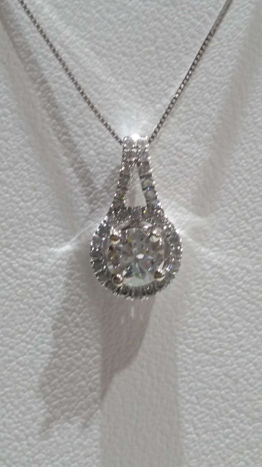 Jasmin Jewelry | 2997 PA-611, Tannersville, PA 18372 | Phone: (570) 872-9797