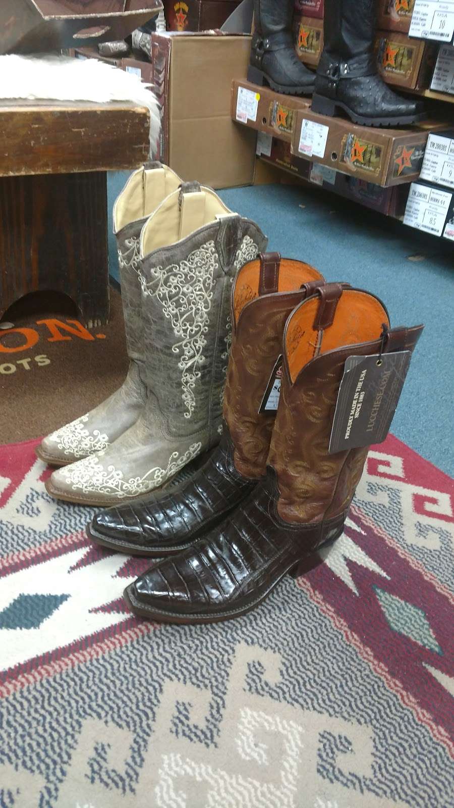 Skips Boots - Osteen, FL | 300 North State Road 415, Osteen, FL 32764, USA | Phone: (407) 321-1000