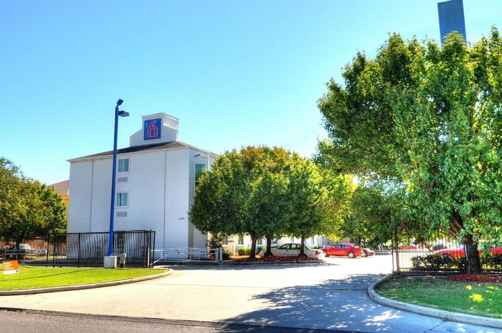 Motel 6 New Orleans, LA | 12330 I-10 Service Rd, New Orleans, LA 70128, USA | Phone: (504) 240-2862