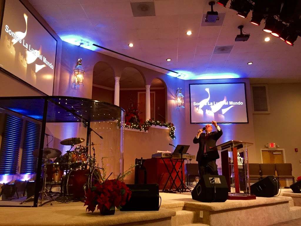 Iglesia Pentecostal: Los Pentecostales de Charlotte | 4929 N Sharon Amity Rd, Charlotte, NC 28205 | Phone: (704) 408-9055