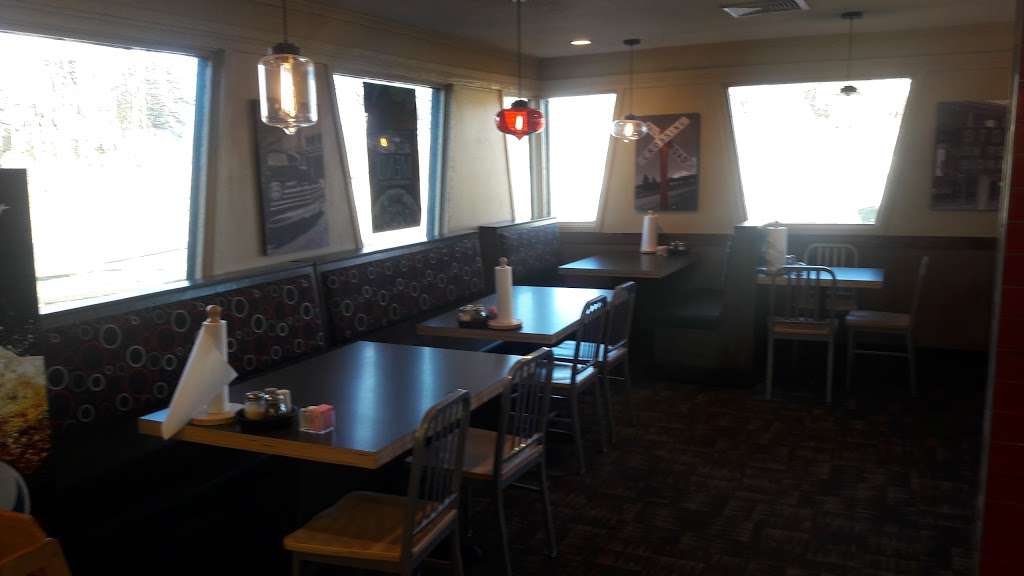 Pizza Hut | 537 S, MO-13, Lexington, MO 64067, USA | Phone: (660) 259-4389