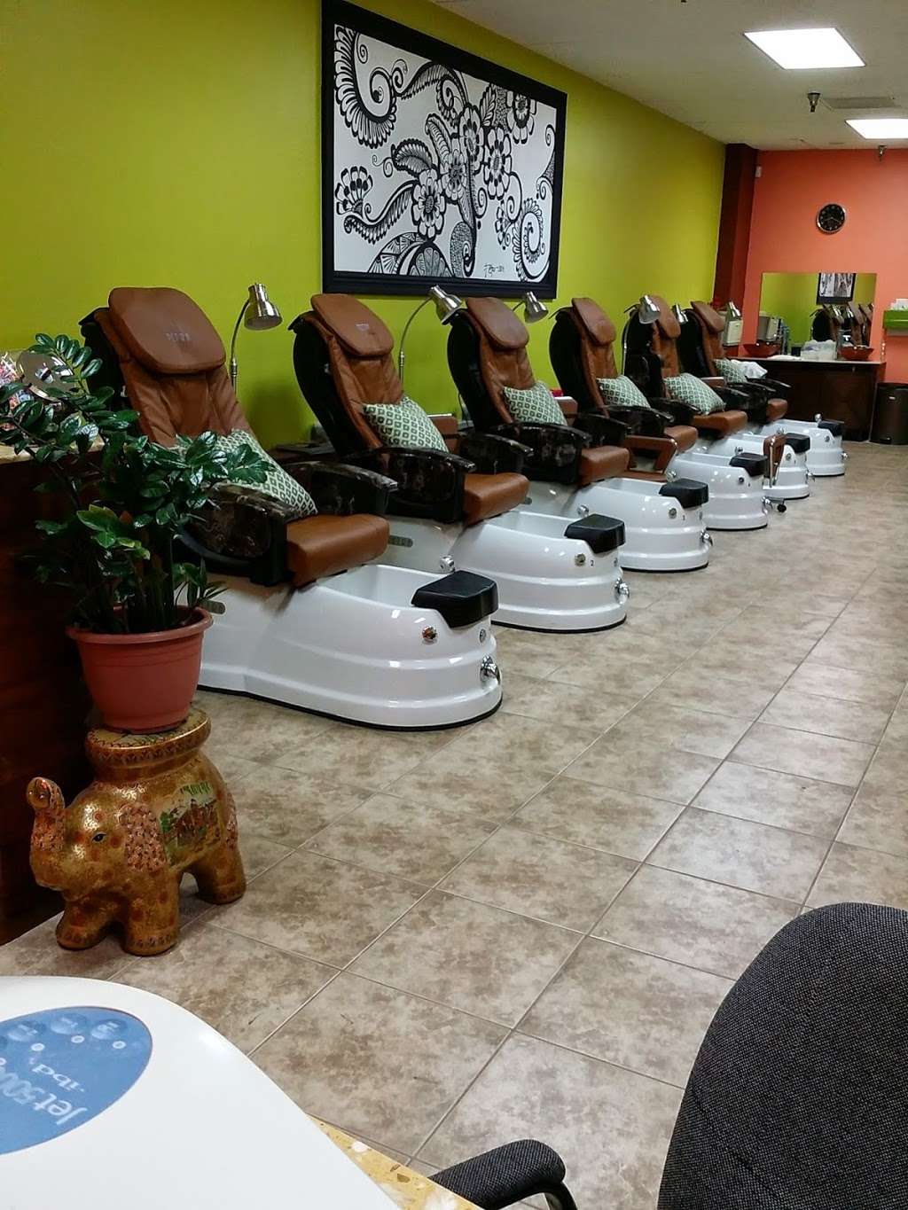 Pretty Nail Studio | 4772 Peck Rd, El Monte, CA 91732 | Phone: (626) 579-5563