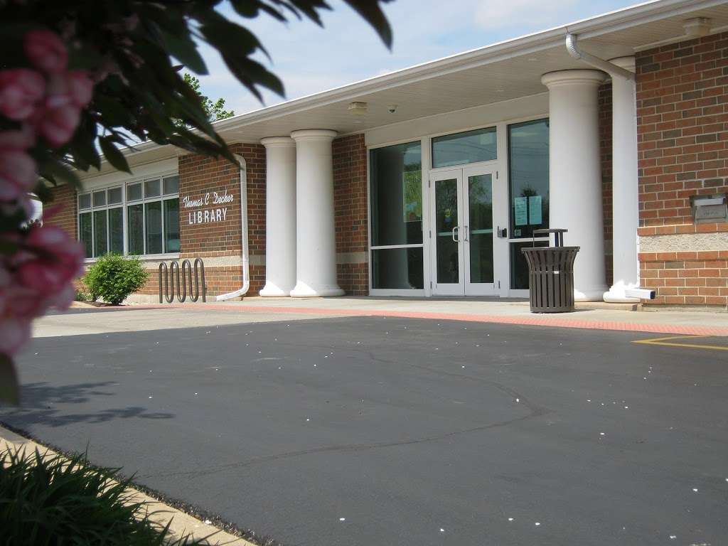 Cary Area Public Library | 1606 Three Oaks Rd, Cary, IL 60013, USA | Phone: (847) 639-4210