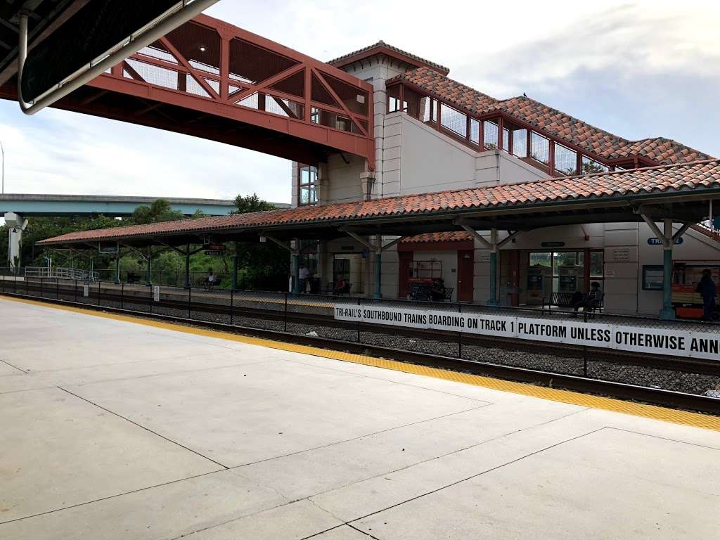 Fort Lauderdale Amtrak | 200 SW 21st Terrace, Fort Lauderdale, FL 33312, USA | Phone: (800) 872-7245