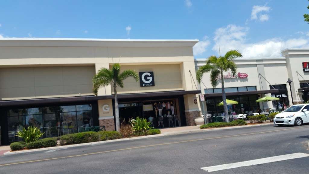 G by GUESS | 2621 W Osceola Pkwy Space B35, Kissimmee, FL 34741, USA | Phone: (407) 847-0448