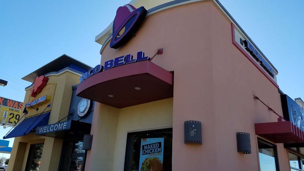 Taco Bell | 8407 S Lancaster Rd, Dallas, TX 75241, USA | Phone: (972) 228-2220