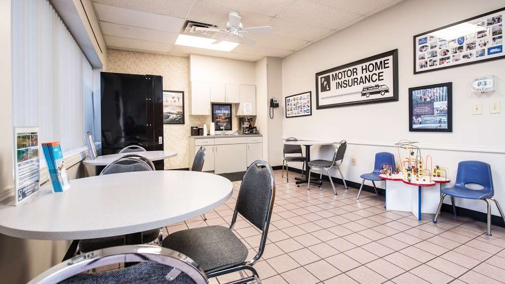 PPL Motor Homes | 10777 Southwest Fwy, Houston, TX 77074 | Phone: (713) 988-5555