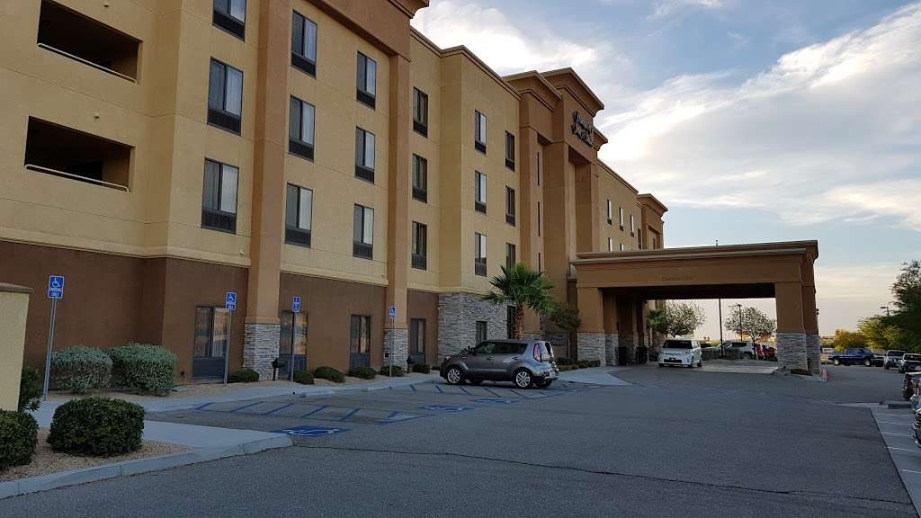 Hampton Inn & Suites Barstow | 2710 Lenwood Rd, Barstow, CA 92311, USA | Phone: (760) 253-2600