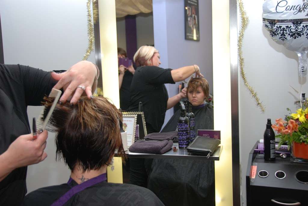 Elayne James Salon & HairColor Studio | 462 W Main St, Middletown, DE 19709, USA | Phone: (302) 376-5290