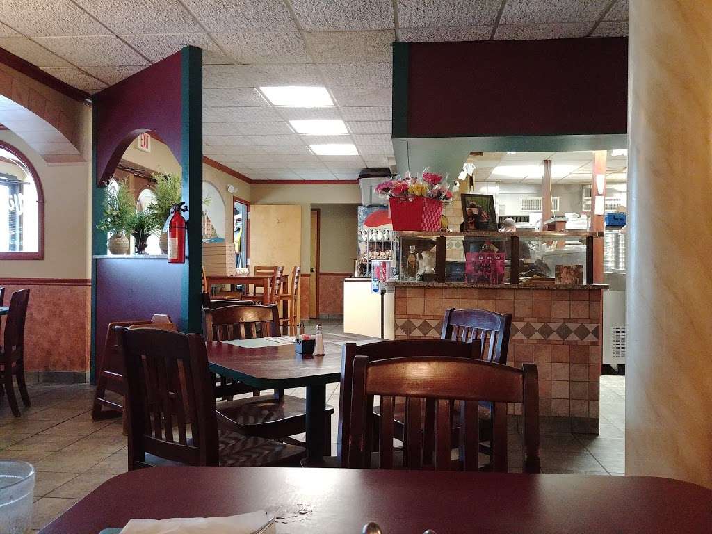 Vincenzos | 23 Charleston Rd, Willingboro, NJ 08046, USA | Phone: (609) 835-9111