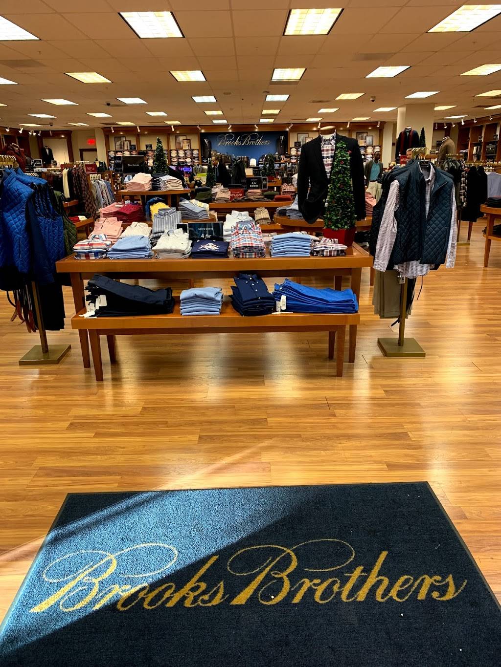 Brooks Brothers Factory Outlet | 7400 Las Vegas Blvd S Ste 226, Las Vegas, NV 89123, USA | Phone: (702) 270-0710