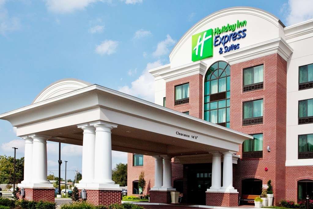 Holiday Inn Express & Suites Wilmington-Newark | 1201 Christiana Rd, Newark, DE 19713, USA | Phone: (302) 737-2700