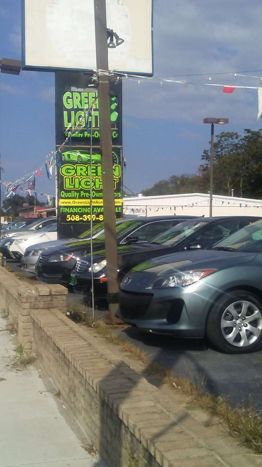Green Light Auto Sales | Attleboro, MA 02703, USA | Phone: (508) 399-8000