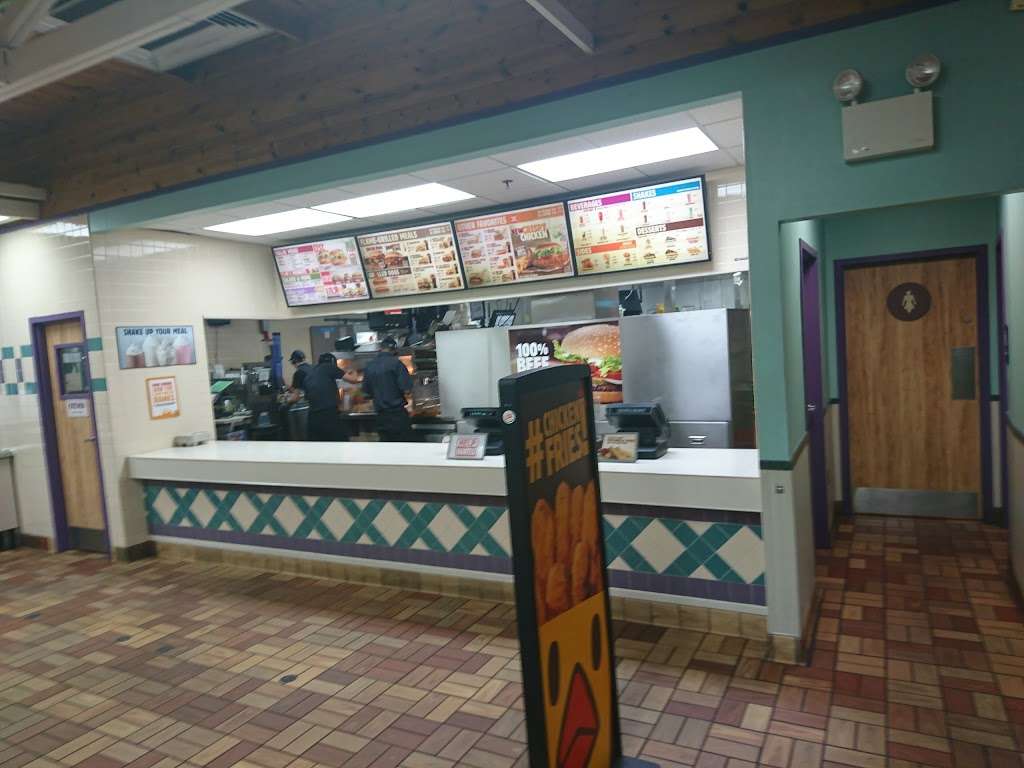 Burger King | 361 Harmony Rd, Gibbstown, NJ 08027, USA | Phone: (856) 423-7161