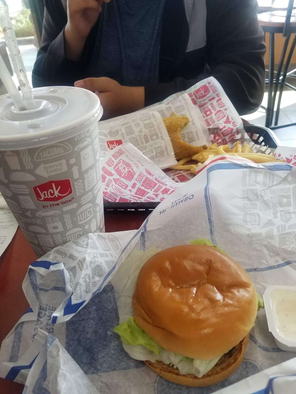 Jack in the Box | 14304 Amar Rd, La Puente, CA 91744, USA | Phone: (626) 918-7569