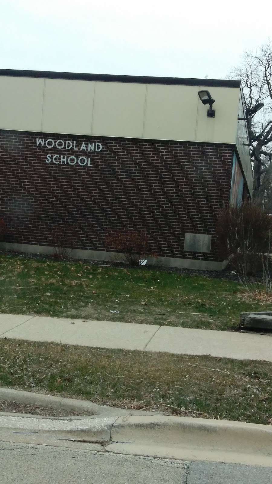 Woodland Elementary School | 701 3rd Ave, Joliet, IL 60433, USA | Phone: (815) 723-2808