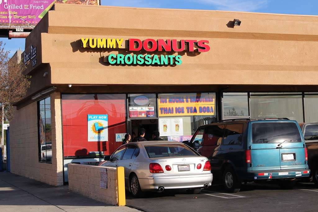 Yummy Donuts | 16156 San Fernando Mission Blvd, Granada Hills, CA 91344, USA | Phone: (818) 217-4829