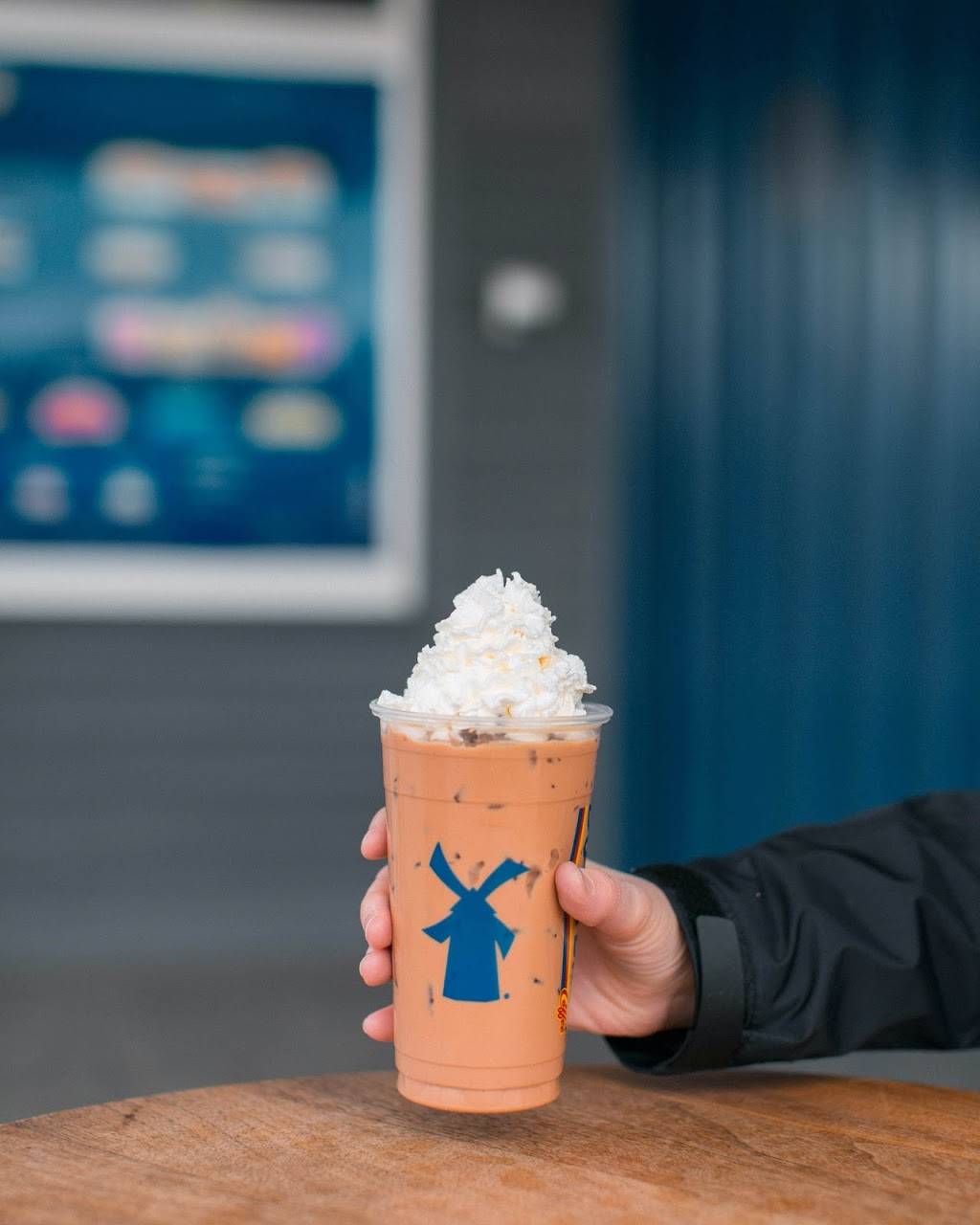 Dutch Bros Coffee | 1370 S Higley Rd, Gilbert, AZ 85206, USA | Phone: (541) 955-4700