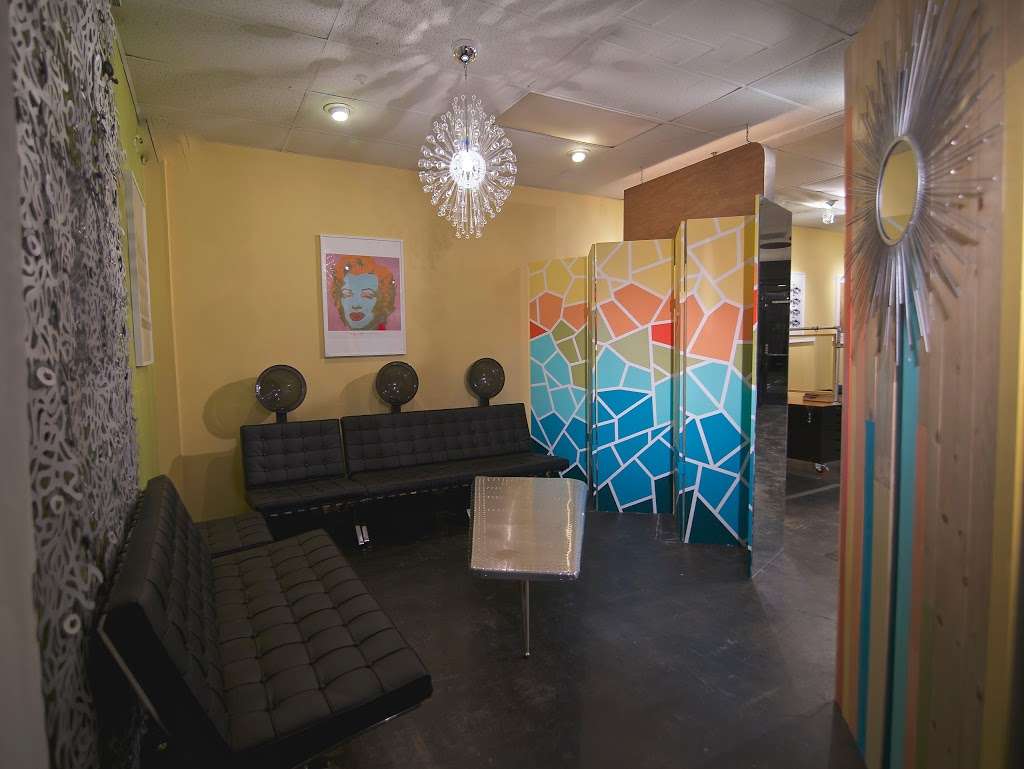 Play Hair Lounge | 2315 Kuehner Dr #109, Simi Valley, CA 93063, USA | Phone: (805) 577-8888