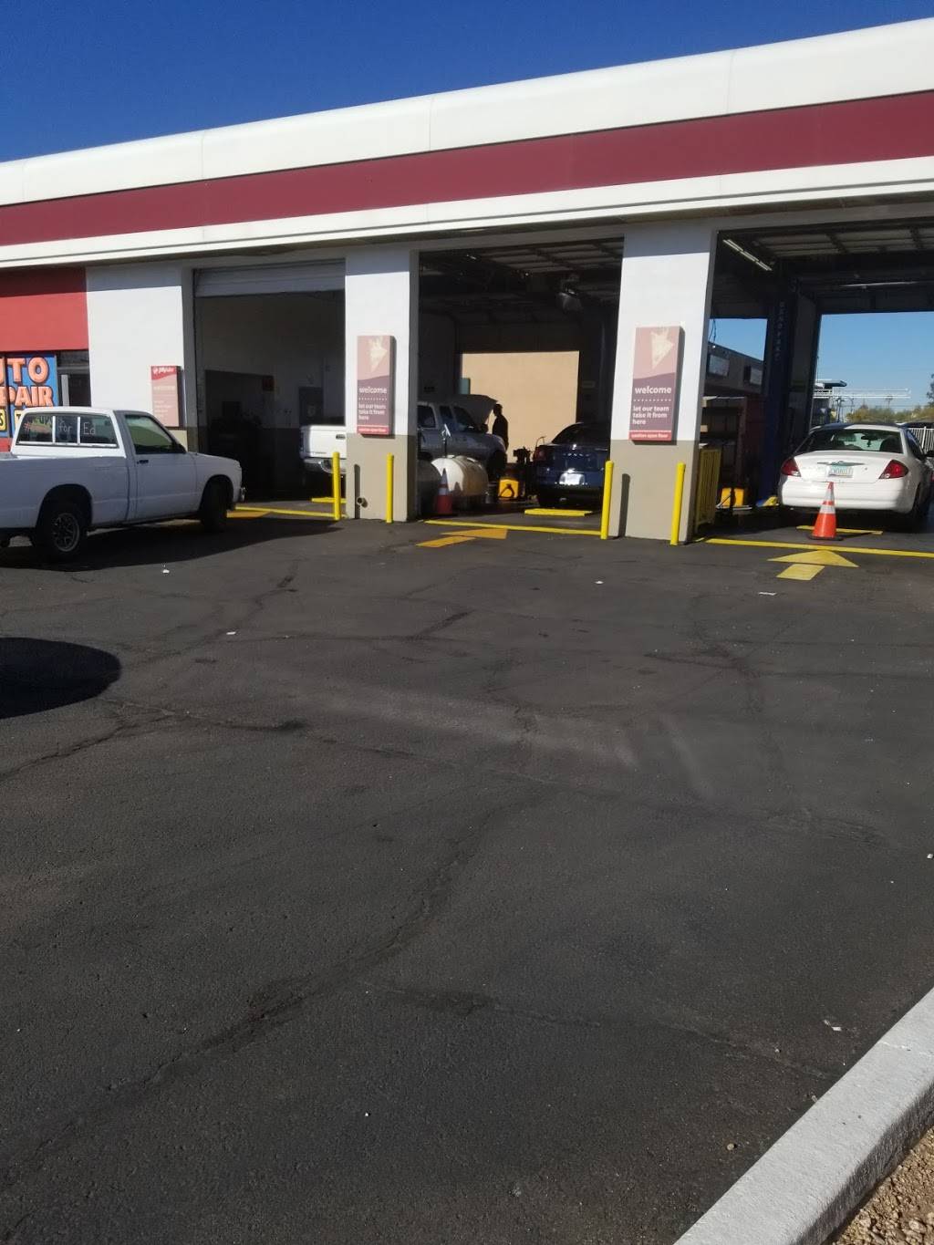 Jiffy Lube | 2702 W Bethany Home Rd, Phoenix, AZ 85017, USA | Phone: (602) 242-6642