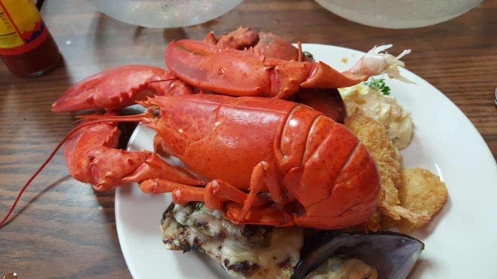 Boston Lobster Feast | 6071 W Irlo Bronson Memorial Hwy, Kissimmee, FL 34747, USA | Phone: (407) 396-2606