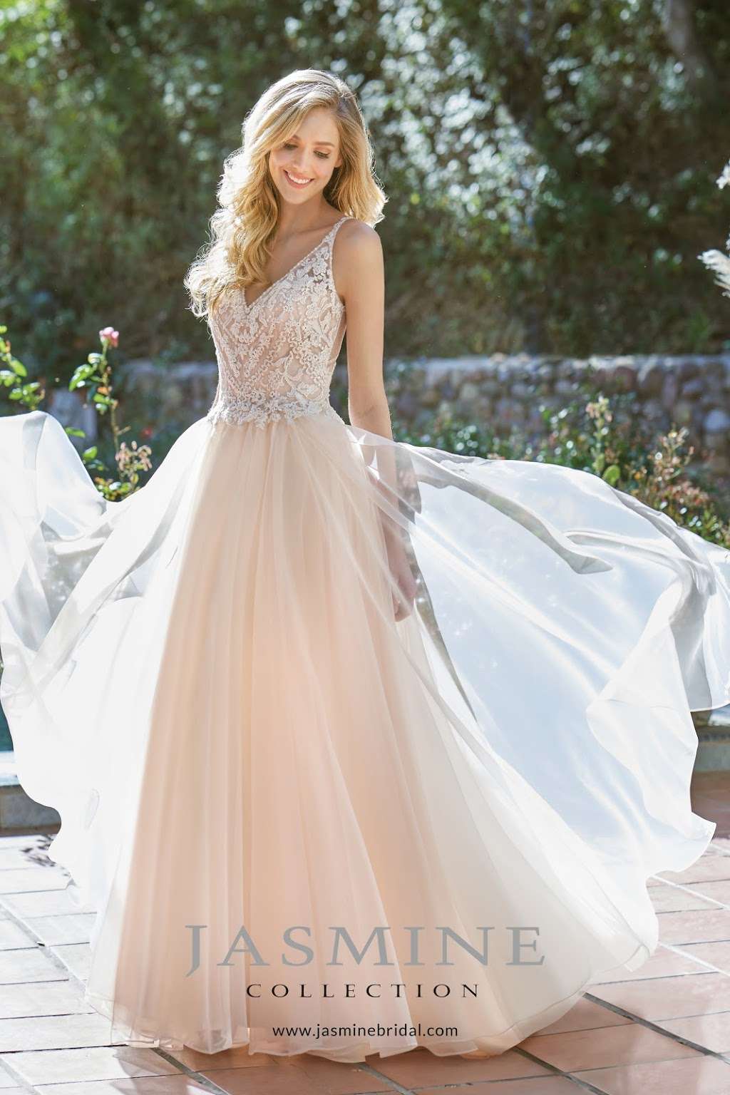 Fashion Du Jour Bridal | 911 White Horse Pike, Haddon Township, NJ 08108, USA | Phone: (856) 477-2902